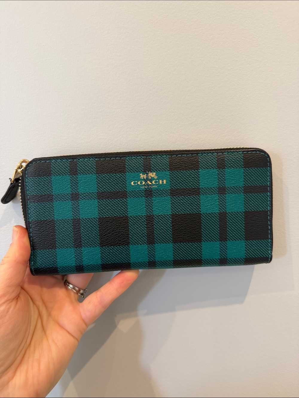 BNWOT Coach Teal & Black Plaid Zip-Around Wallet